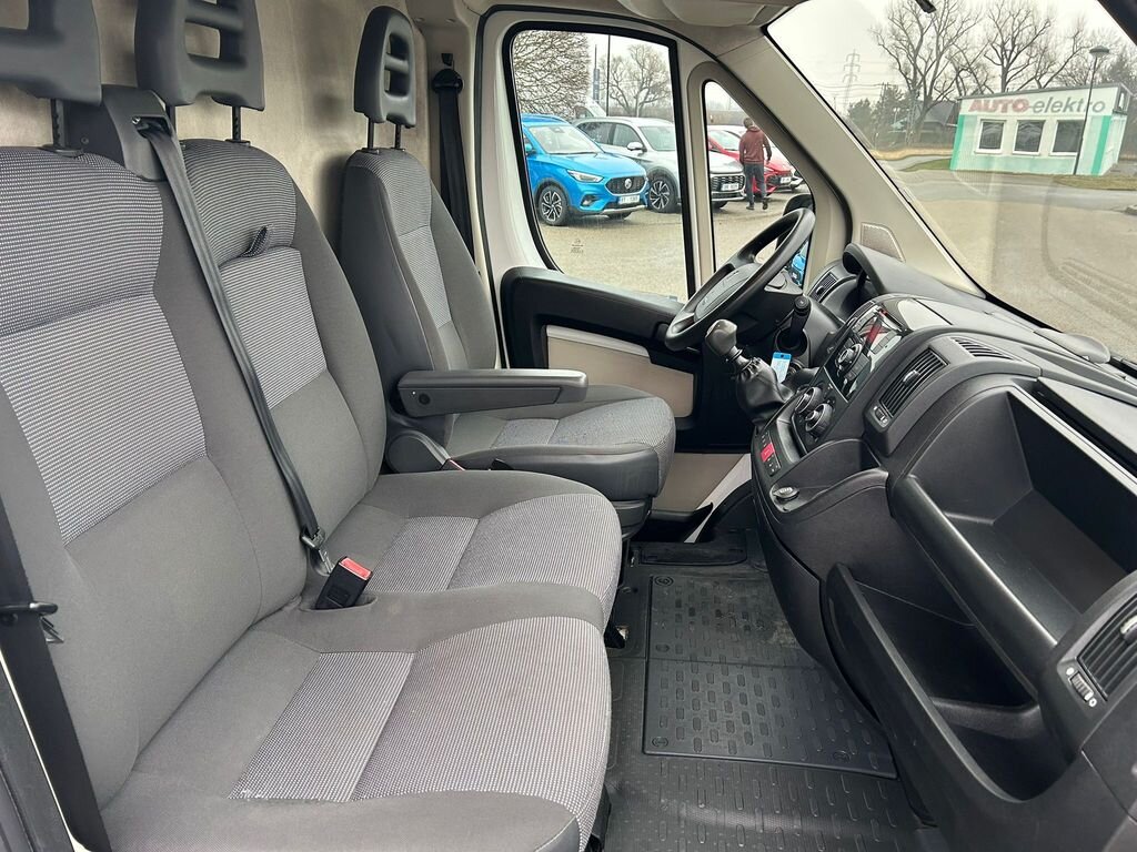 Peugeot Boxer Skříň 2,2 l 110 kw