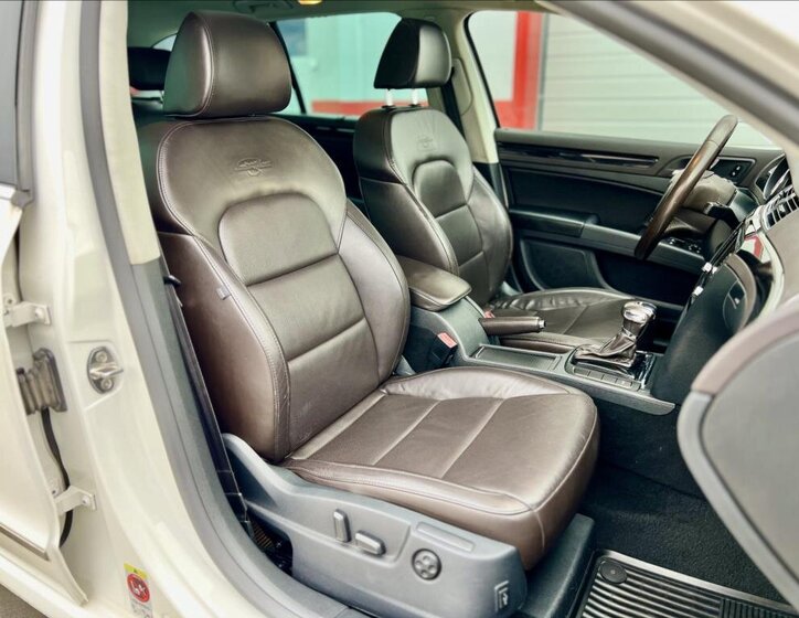 Škoda Superb 18