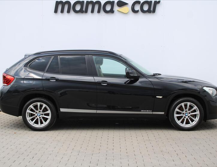 BMW X1 8