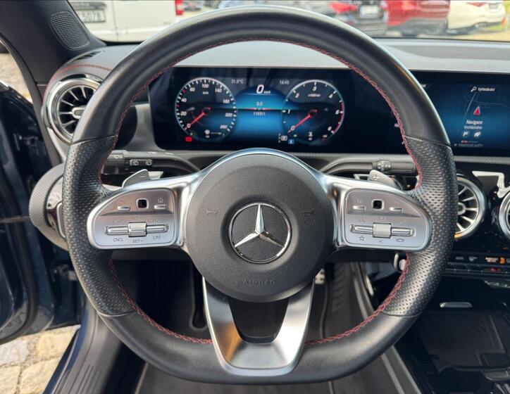 Mercedes-Benz CLA 6