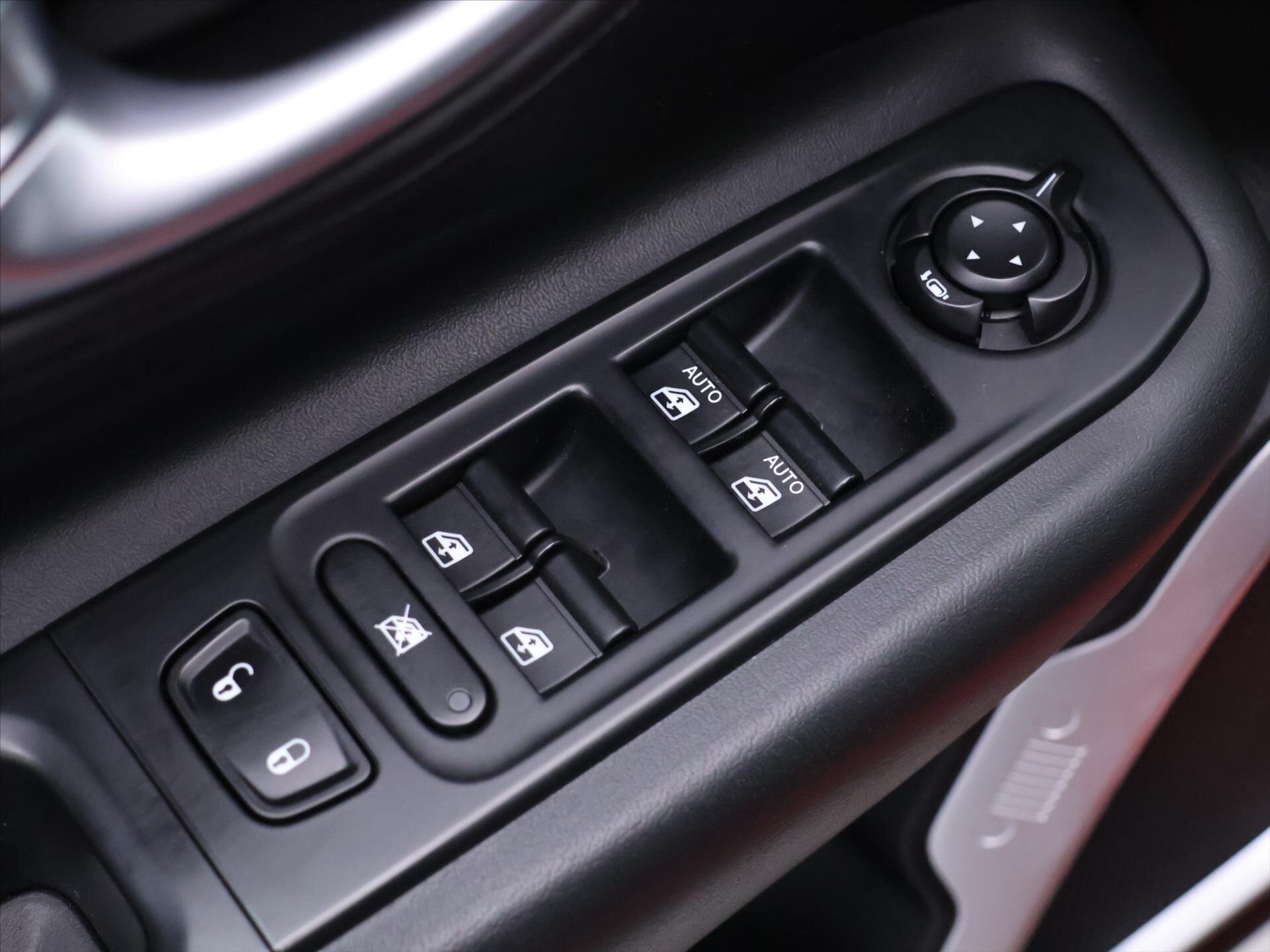 Jeep Renegade SUV / Terénní 2,0 l 103 kw