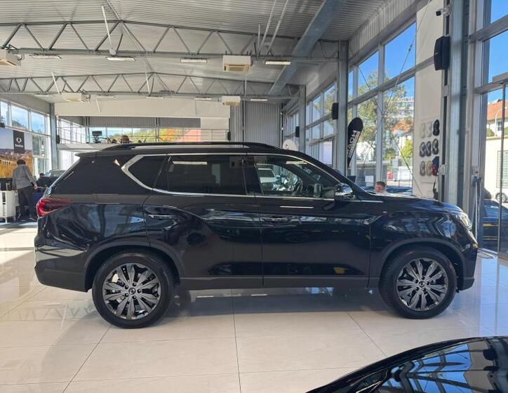 SsangYong Rexton 8