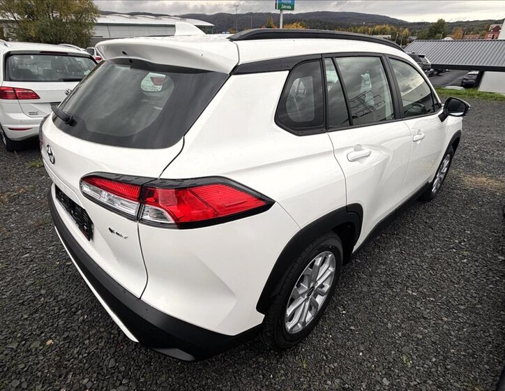 Toyota Corolla Cross 7