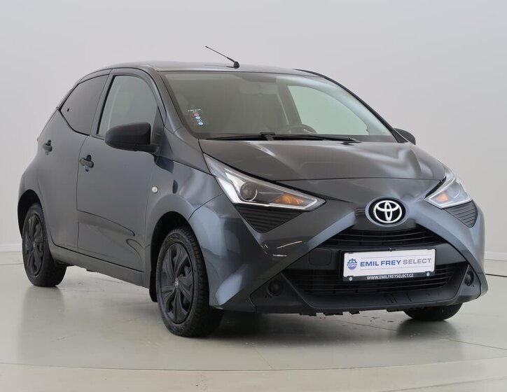 Toyota Aygo Hatchback 998,0 53 kw