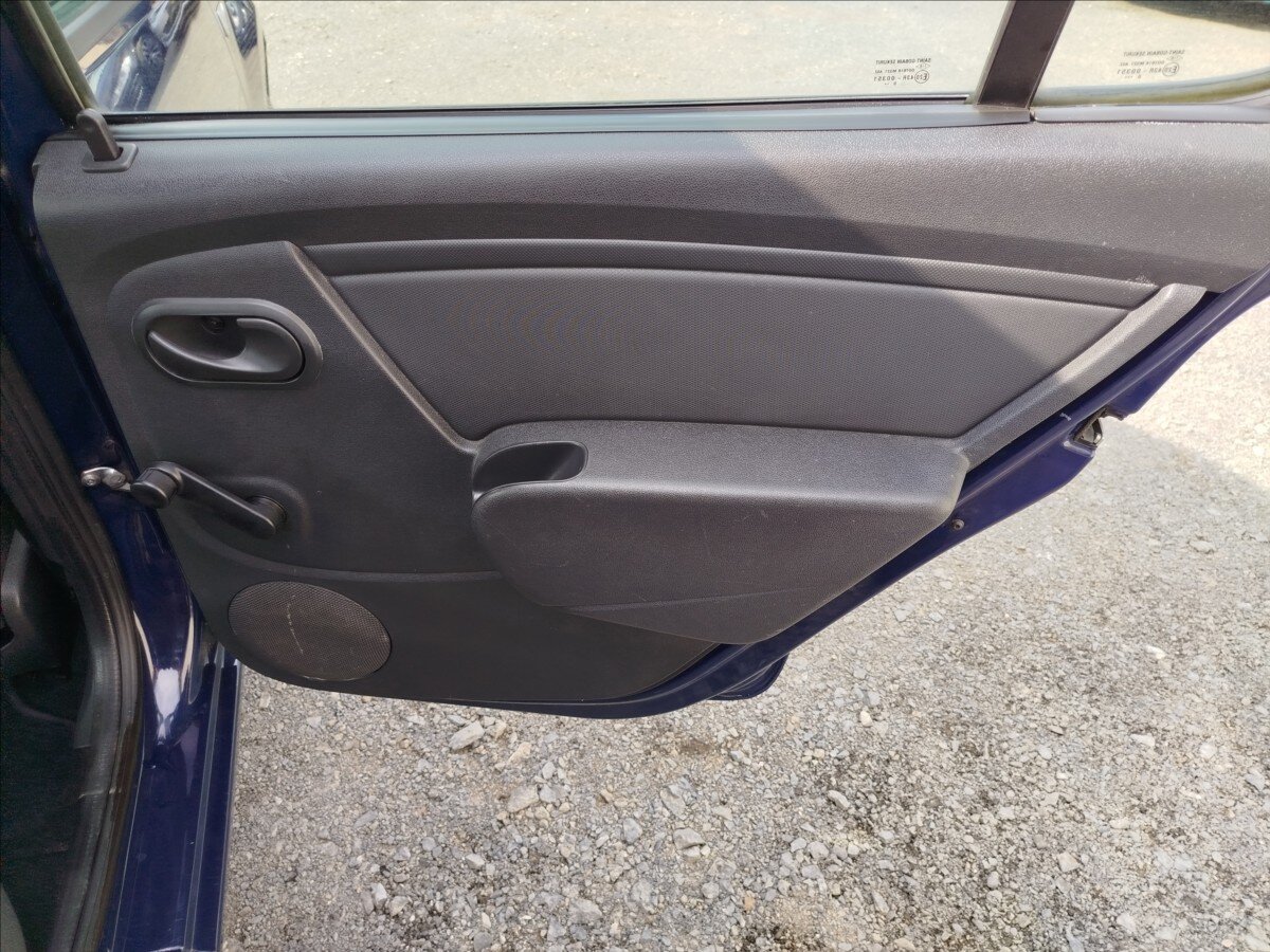 Dacia Sandero Hatchback 1,1 l 55 kw