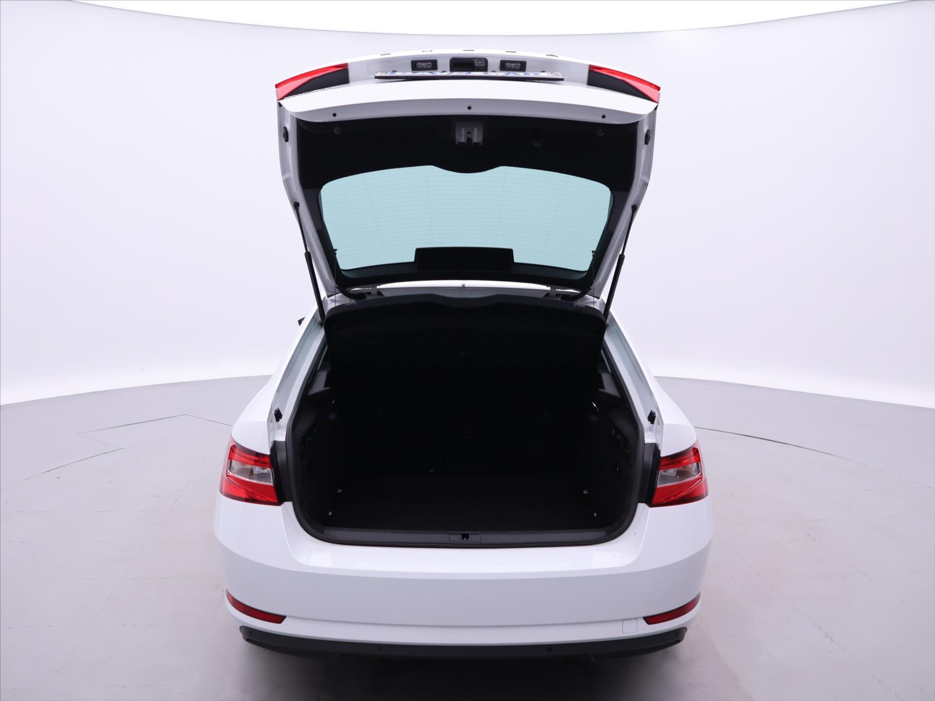 Škoda Superb Liftback 2,0 l 110 kw