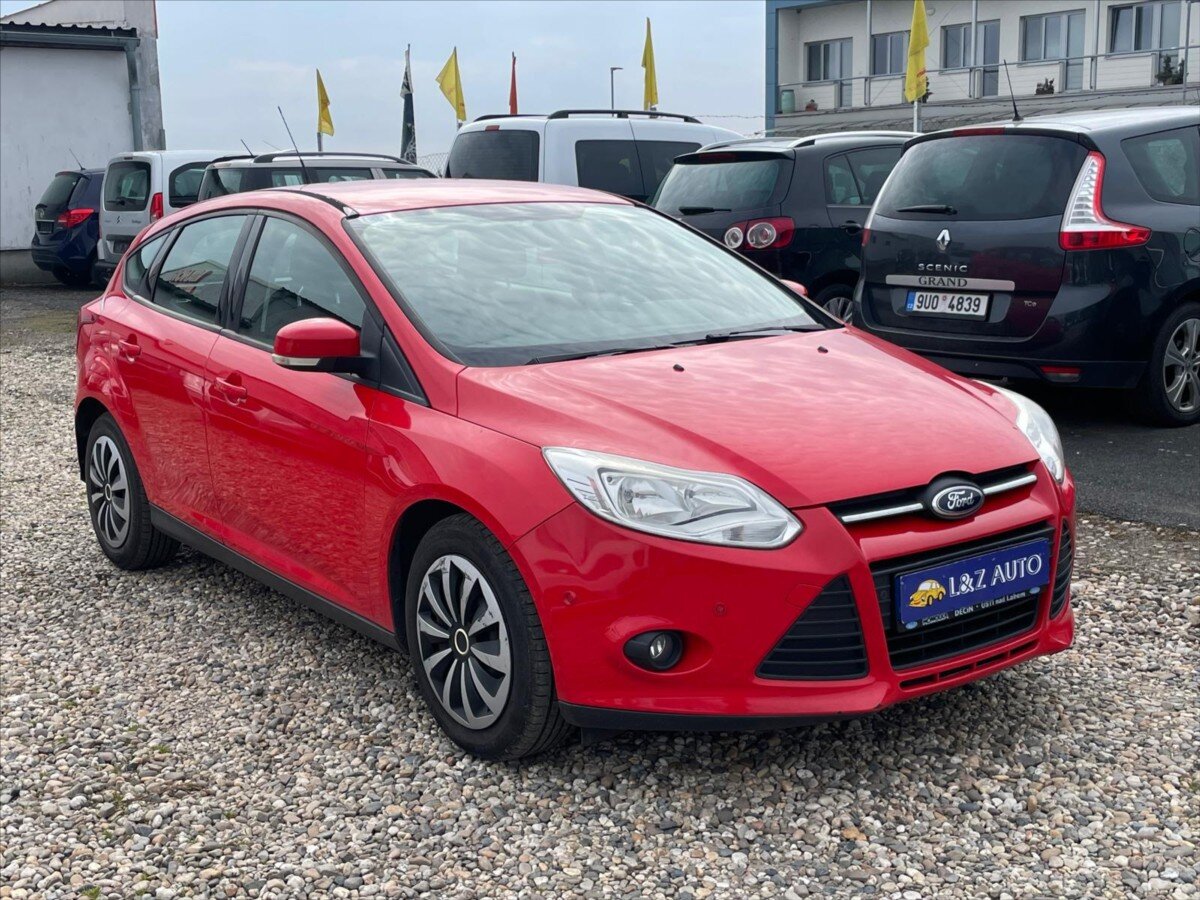 Ford Focus Hatchback 998,0 74 kw