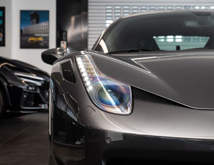 Ferrari 458 Kupé 4,5 l 416 kw