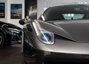 Ferrari 458 Kupé 4,5 l 416 kw