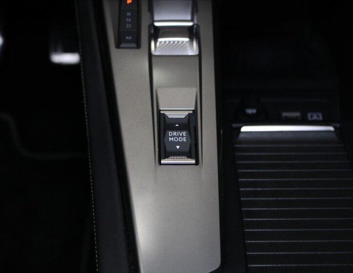 Peugeot 308 Kombi 1,2 l 96 kw