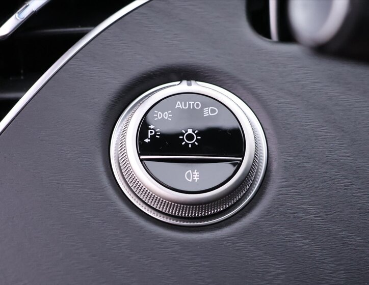 Mercedes-Benz Třídy E Kombi 2,0 l 145 kw