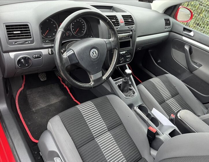 Volkswagen Golf 9