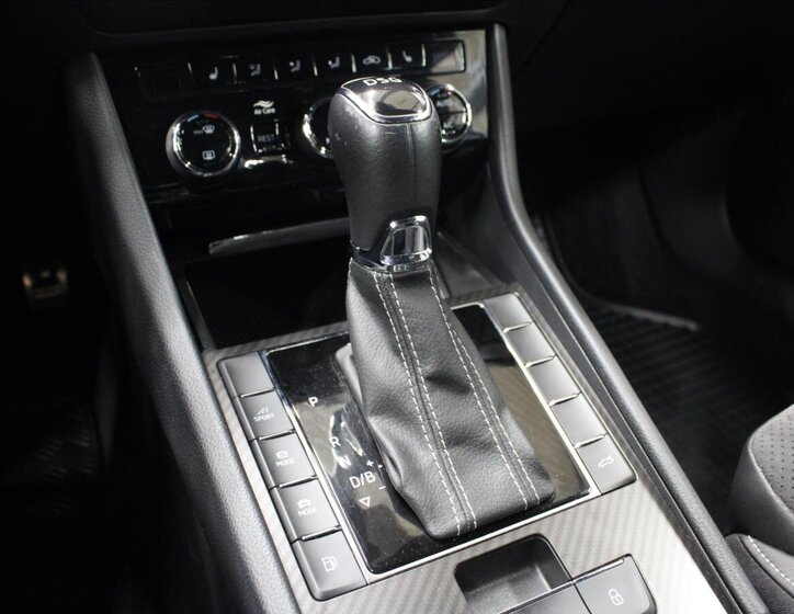 Škoda Superb Kombi 1,4 l 115 kw