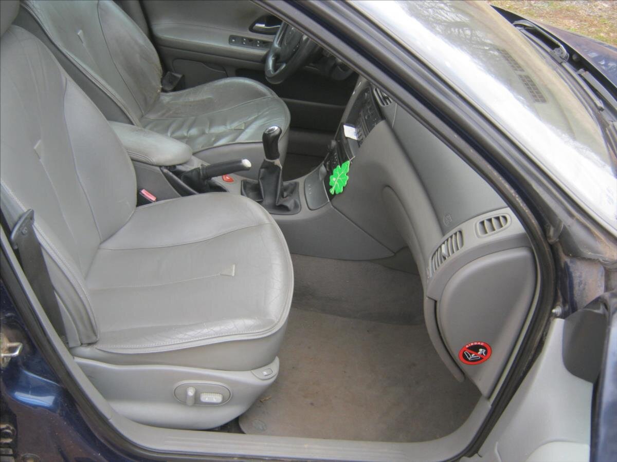 Renault Laguna Hatchback 1,8 l 86 kw