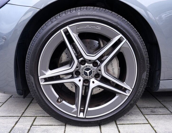 Mercedes-Benz Třídy E Sedan 2,0 l 143 kw