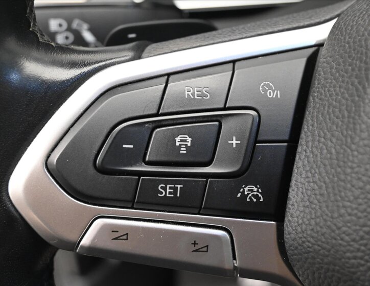 Volkswagen Passat Kombi 2,0 l 110 kw