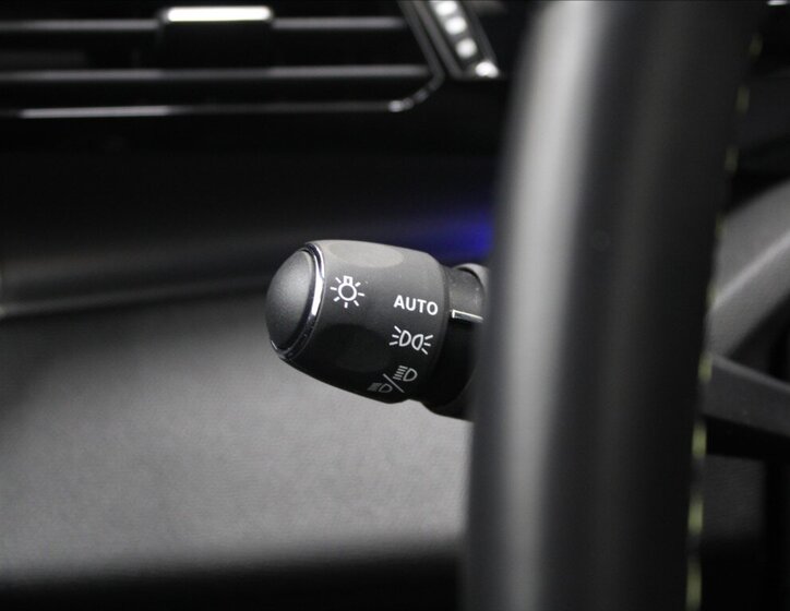 Peugeot 408 Liftback 1,6 l 165 kw