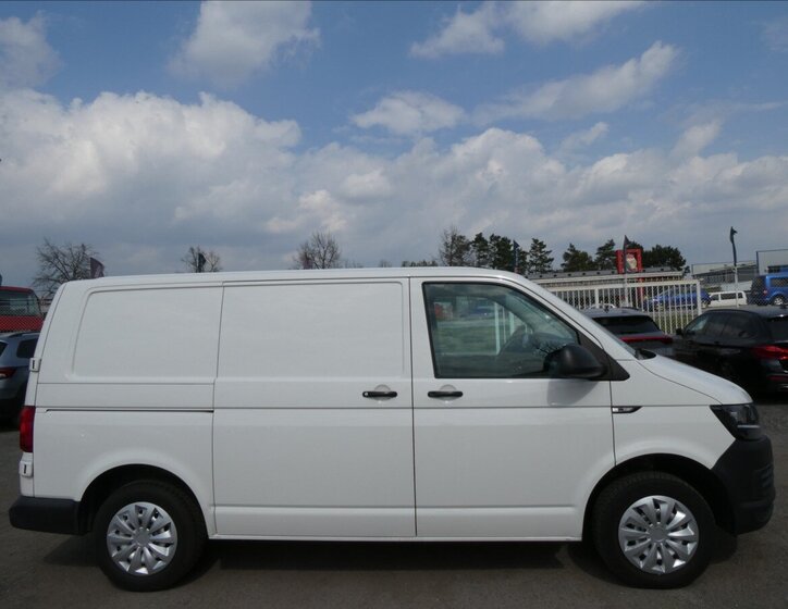 Volkswagen Transporter Skříň 2,0 l 75 kw