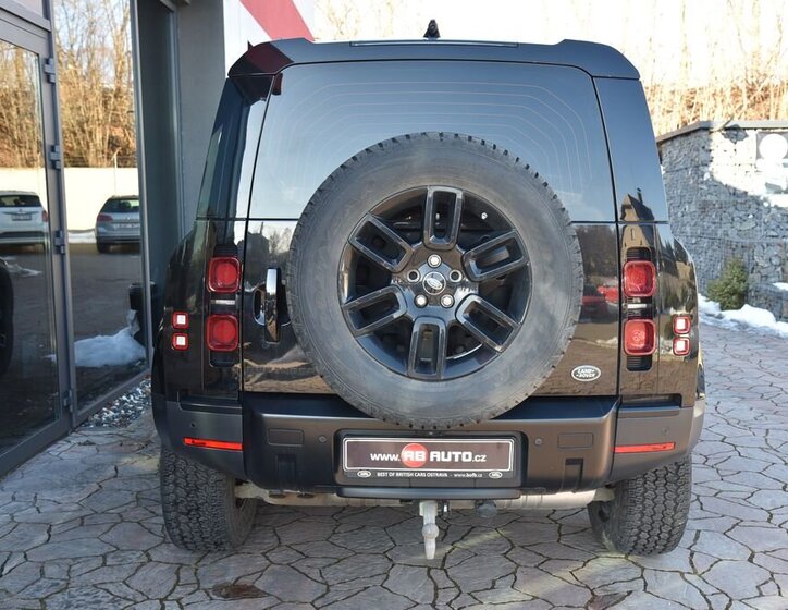 Land Rover Defender SUV 3,0 l 183 kw
