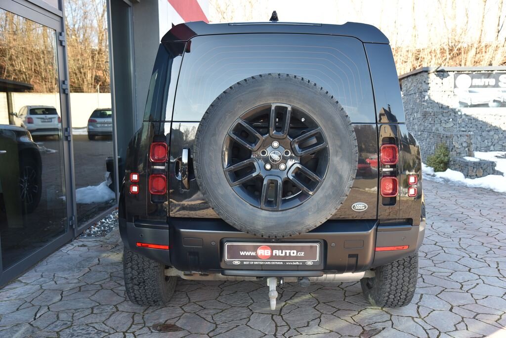 Land Rover Defender SUV 3,0 l 183 kw