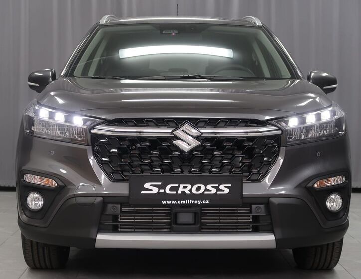 Suzuki S-Cross 2