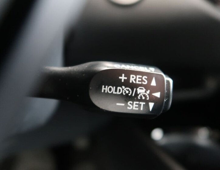 Toyota C-HR Hatchback 2,0 l 112 kw