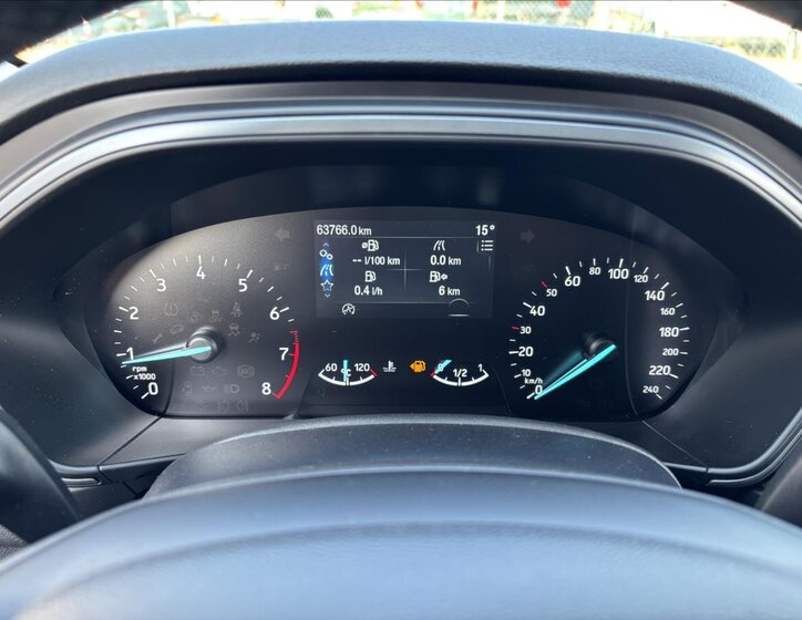 Ford Focus Kombi 999,0 92 kw