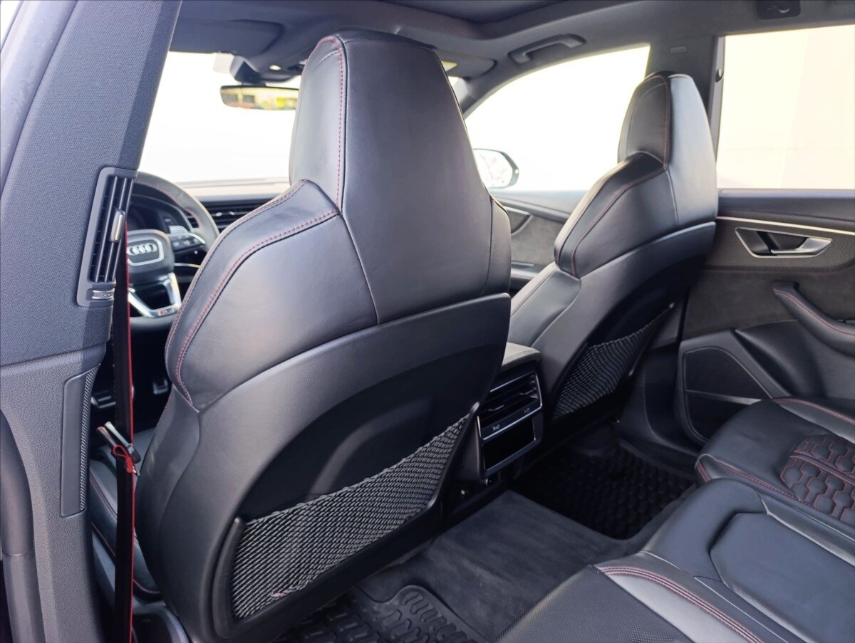 Audi RS Q8 SUV / Terénní 4,0 l 441 kw