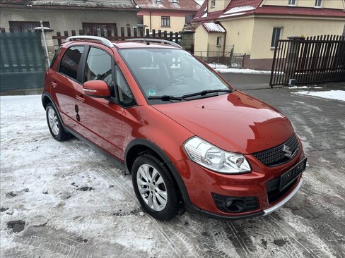 Suzuki SX4 Hatchback 1,6 l 88 kw