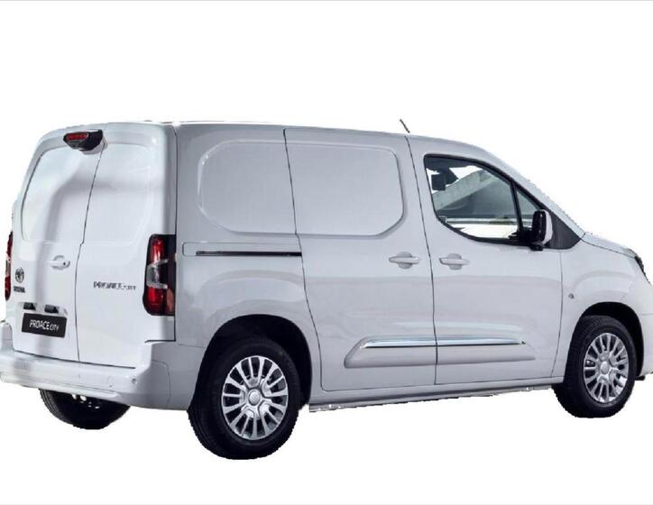 Toyota ProAce City 4