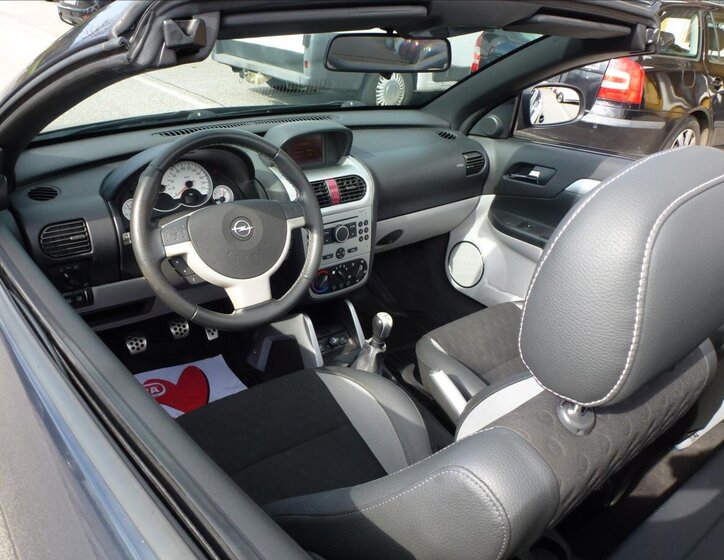 Opel Tigra Kabriolet 1,4 l 66 kw