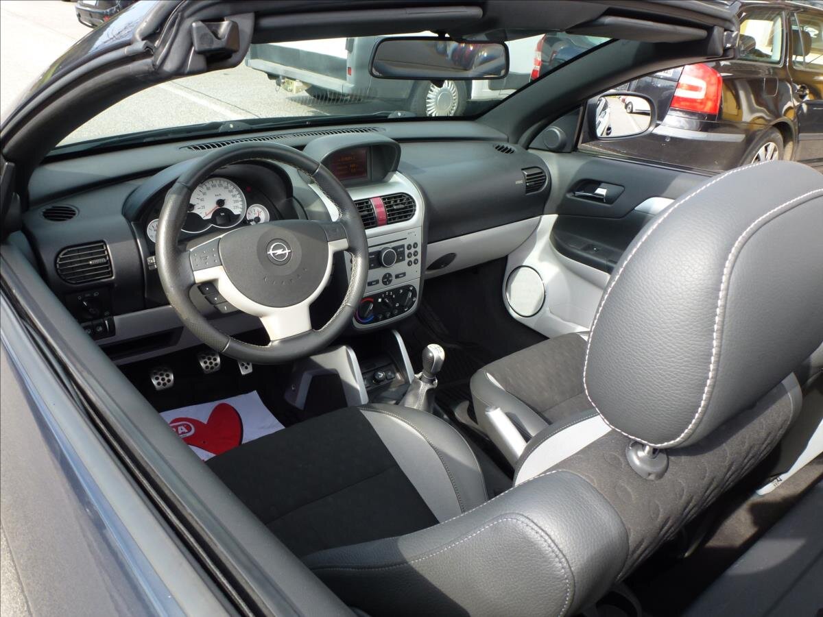 Opel Tigra Kabriolet 1,4 l 66 kw