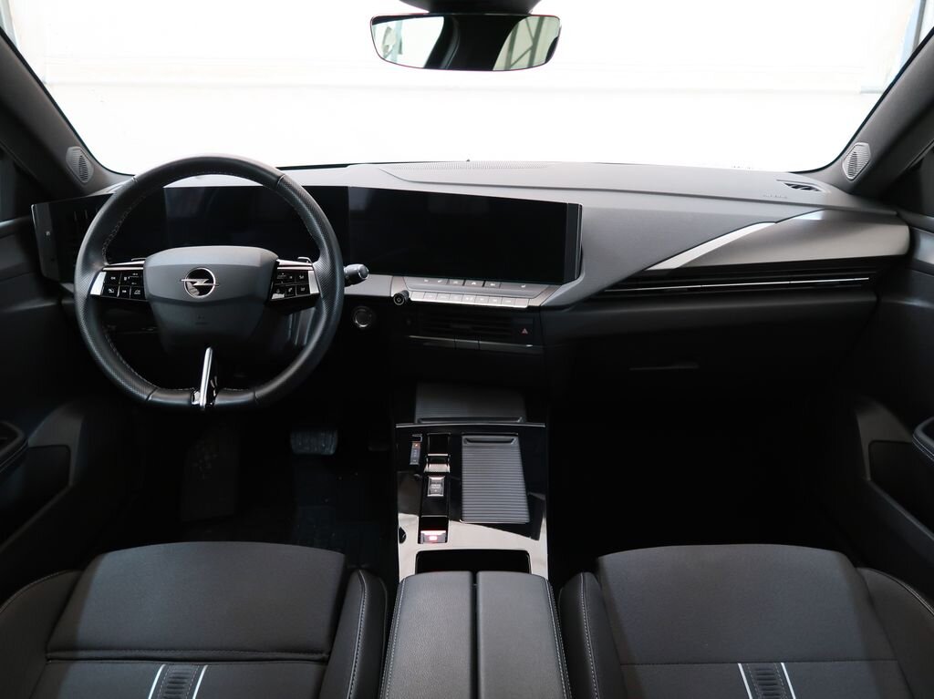 Opel Astra Hatchback 1,2 l 96 kw