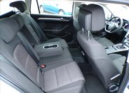 Volkswagen Passat Kombi 1,6 l 88 kw