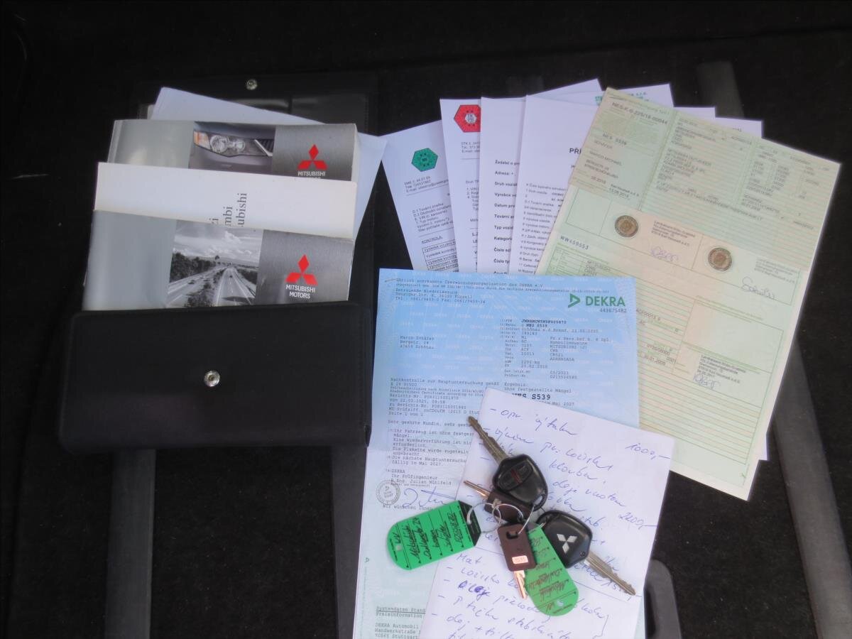 Mitsubishi Outlander SUV / Terénní 2,4 l 125 kw