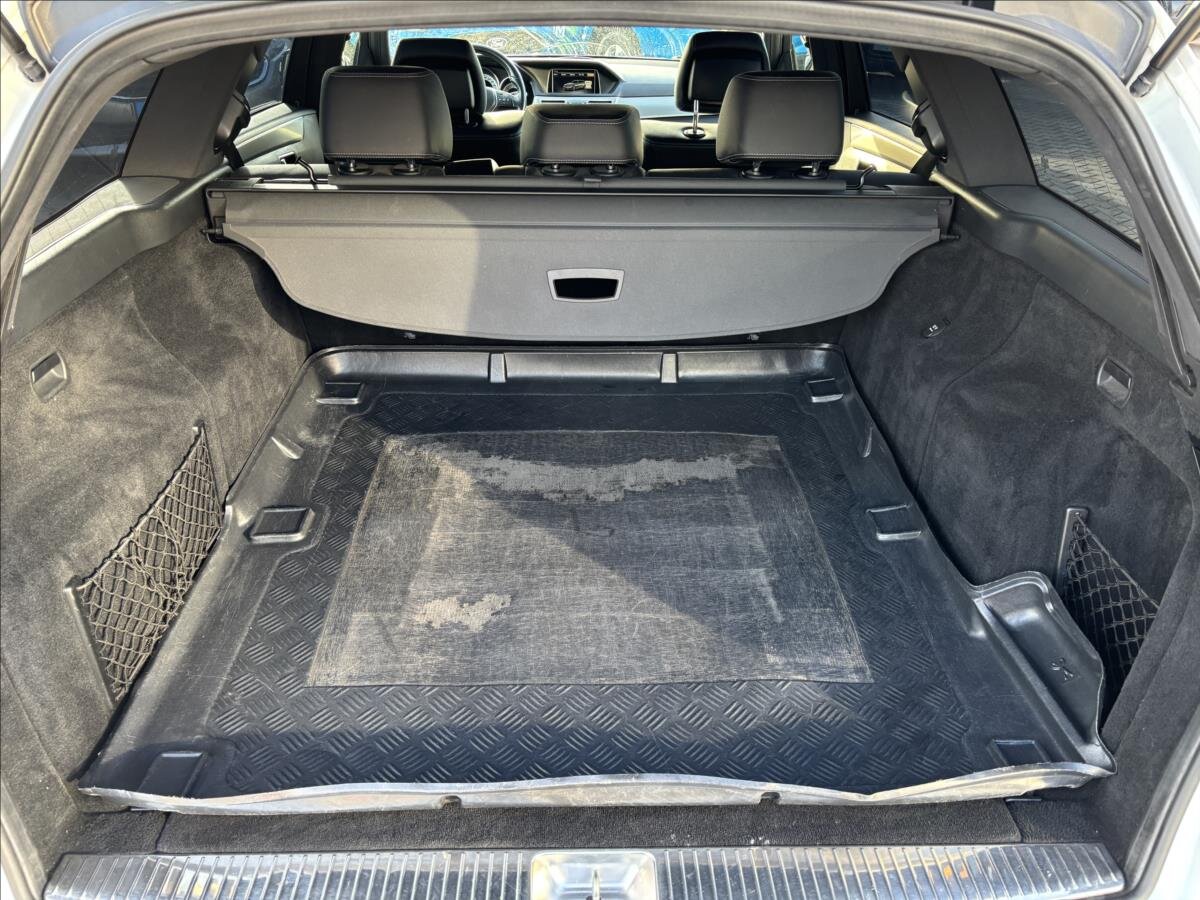 Mercedes-Benz Třídy E Kombi 2,1 l 125 kw