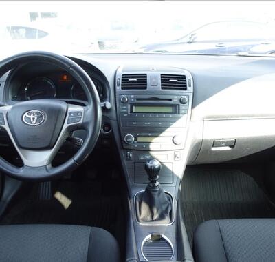 Toyota Avensis 9