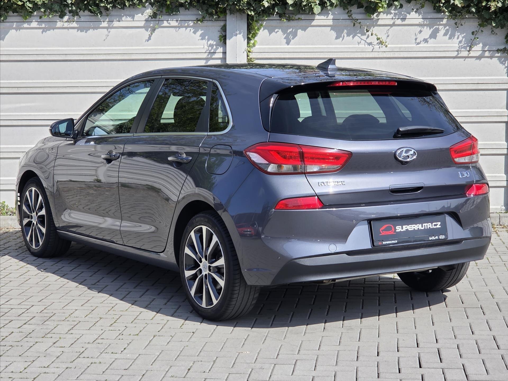Hyundai i30 Hatchback 1,4 l 103 kw