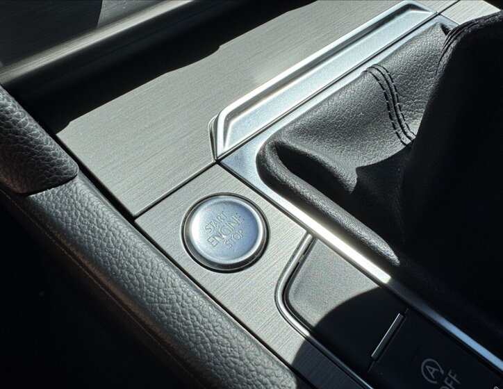 Volkswagen Passat Ostatní 1,6 l 88 kw