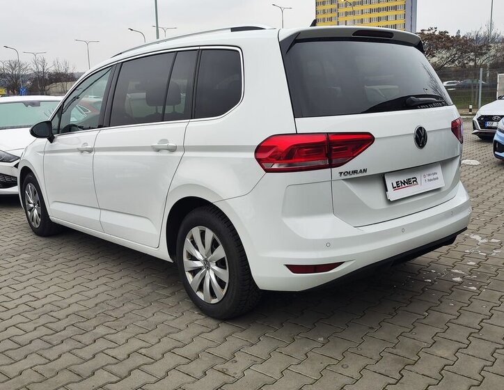 Volkswagen Touran MPV 1,5 l 110 kw