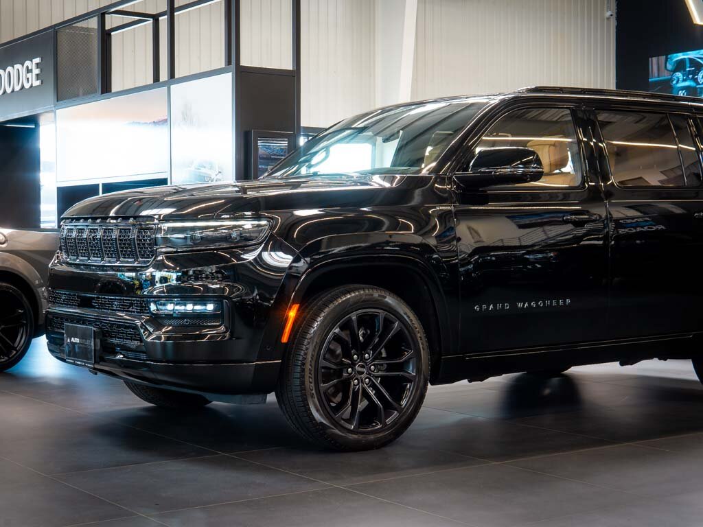 Jeep Grand Wagoneer SUV 6,4 l 351 kw