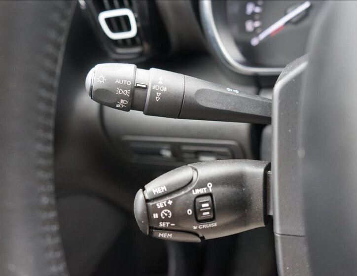 Citroën C3 Aircross SUV / Terénní 1,5 l 88 kw