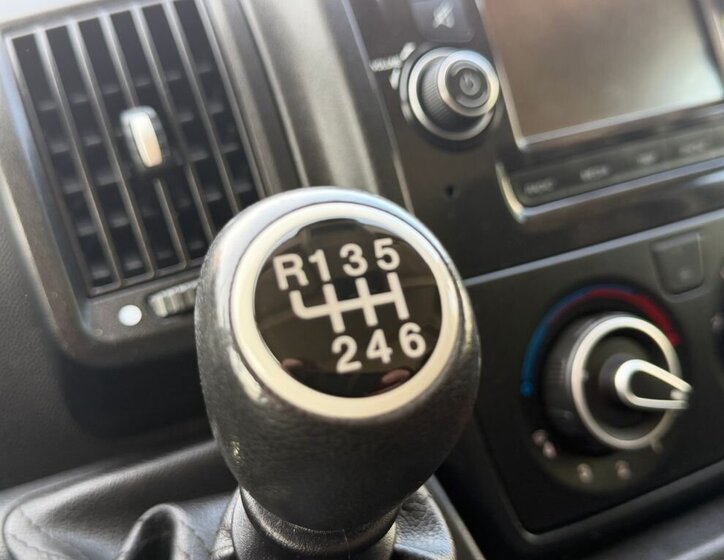 Opel Movano Skříň 2,2 l 121 kw