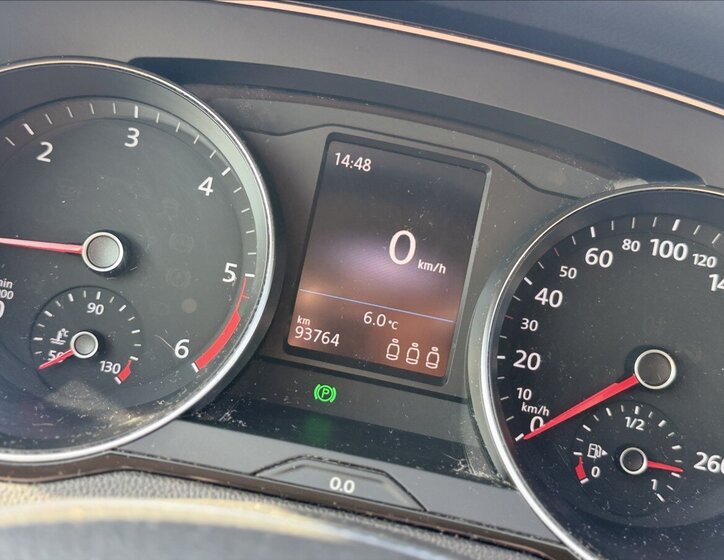 Volkswagen Passat Sedan / Limuzína 2,0 l 110 kw