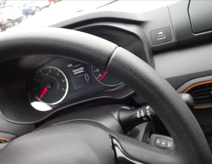 Dacia Sandero Hatchback 999,0 67 kw