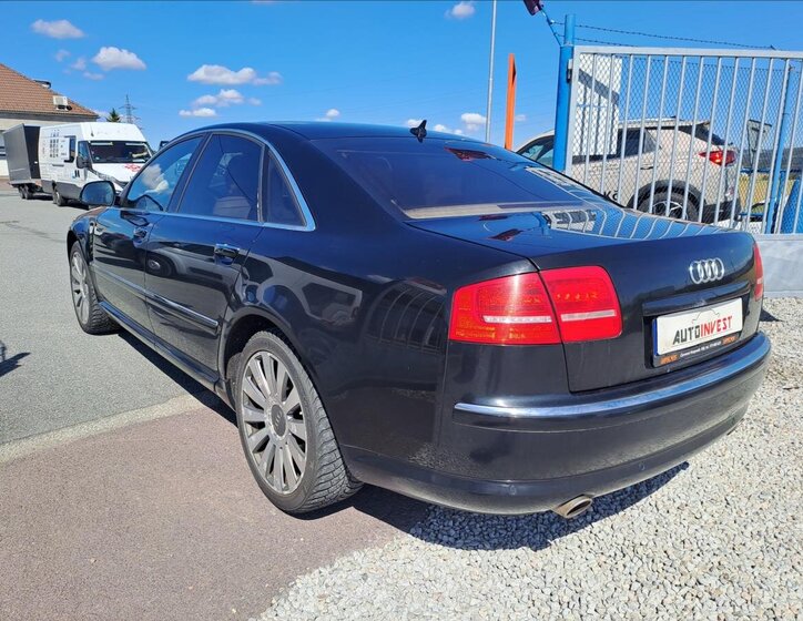 Audi A8 Sedan / Limuzína 4,1 l 240 kw