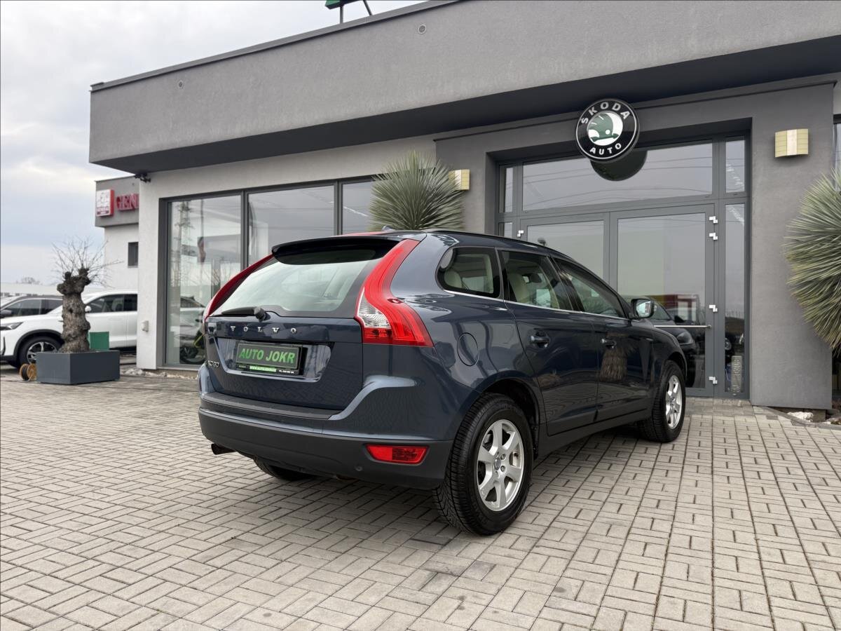 Volvo XC60 Kombi 2,4 l 129 kw