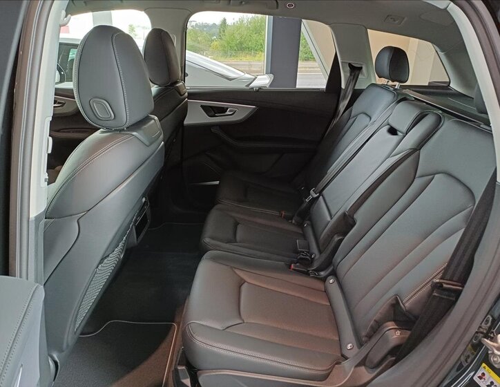 Audi Q7 SUV / Terénní 3,0 l 210 kw