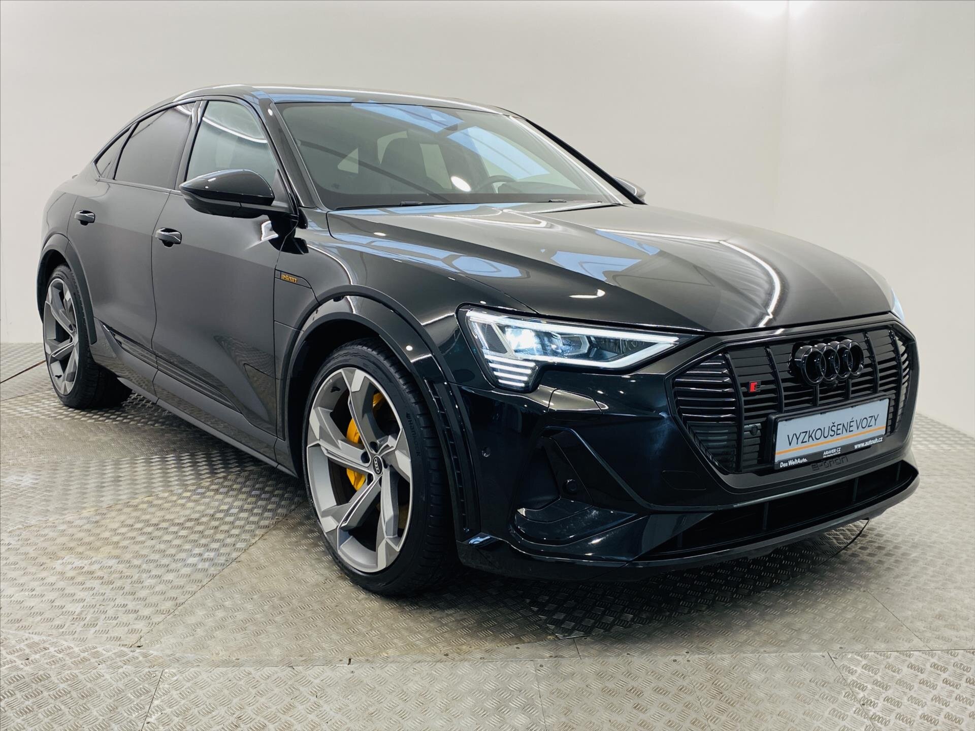 Audi e-tron SUV 0,0 370 kw