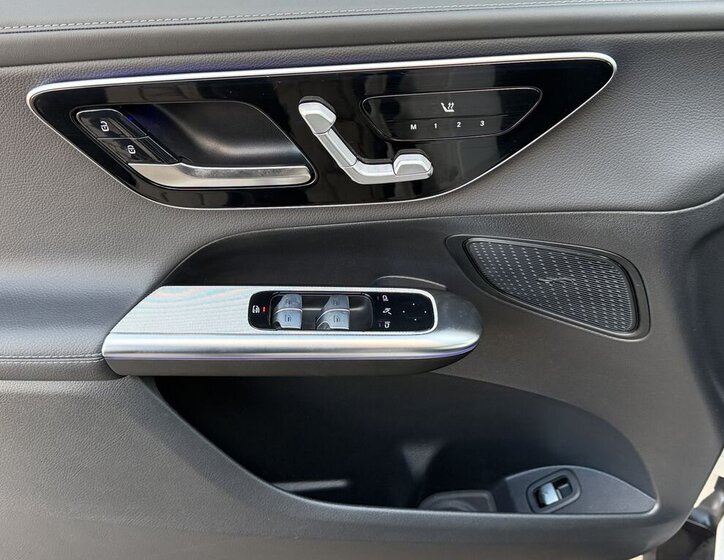 Mercedes-Benz GLC SUV / Terénní 2,0 l 145 kw